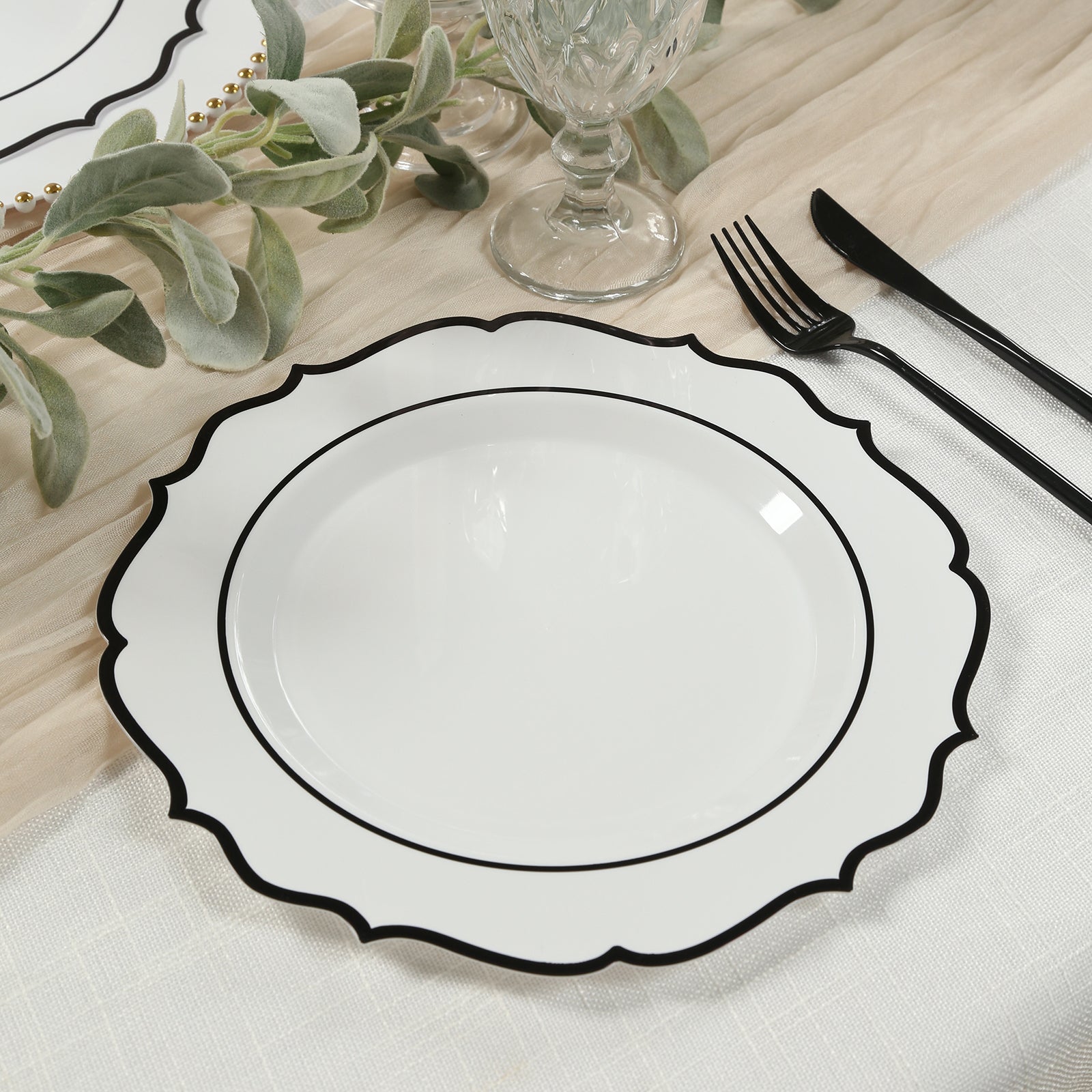 10-Pack Plastic 10" Round Dinner Plates in White with Black Scalloped Rim - Disposable Party Plates