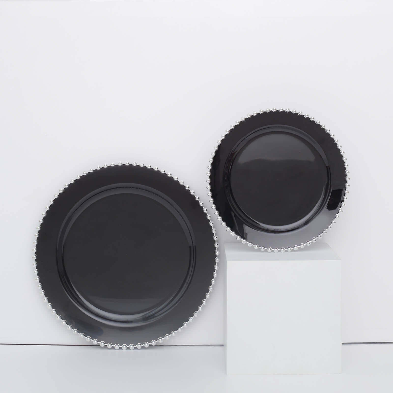 10-Pack Plastic 10" Round Dinner Plates in Black with Silver Beaded Rim - Disposable Party Plates for Banquets & Festive Occasions
