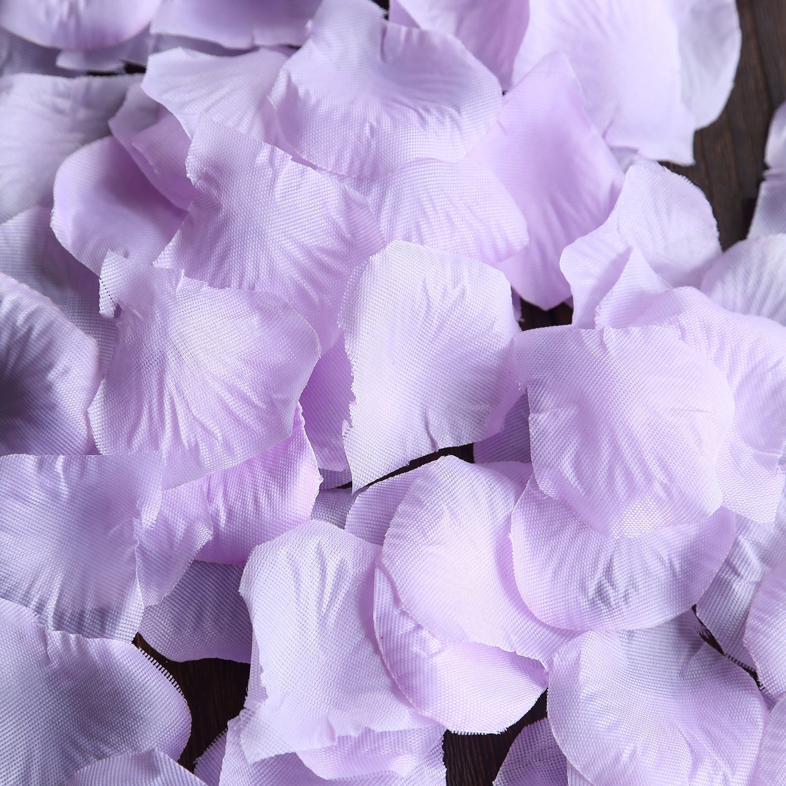 500-Pack Rose Petals Round Design Lavender Lilac Silk Confetti - Decorative Scatters for Tables and Floors