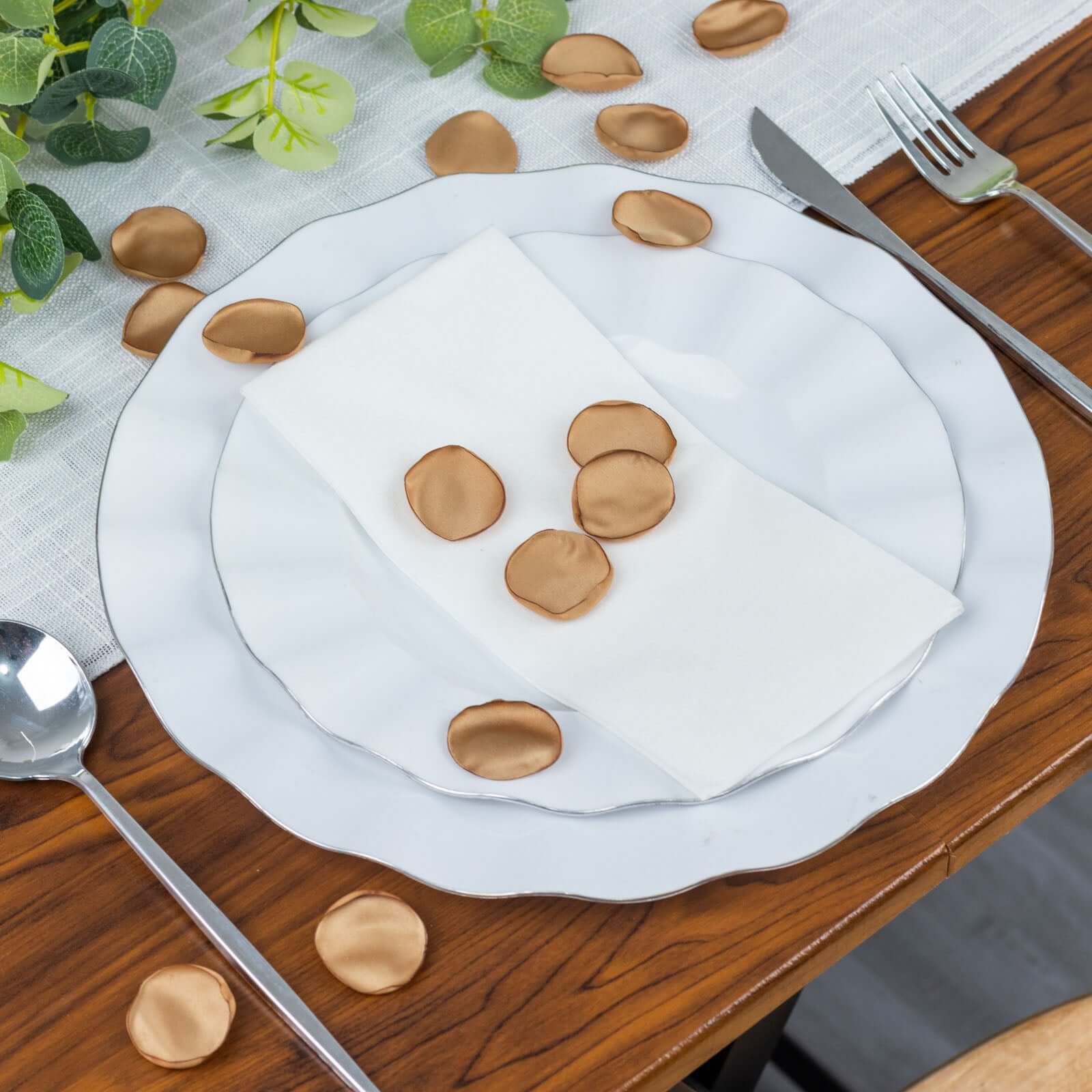 400-Pack Rose Petals Life-Like Flower Confetti Gold Matte Silk Round - Perfect for Event Tables 2"