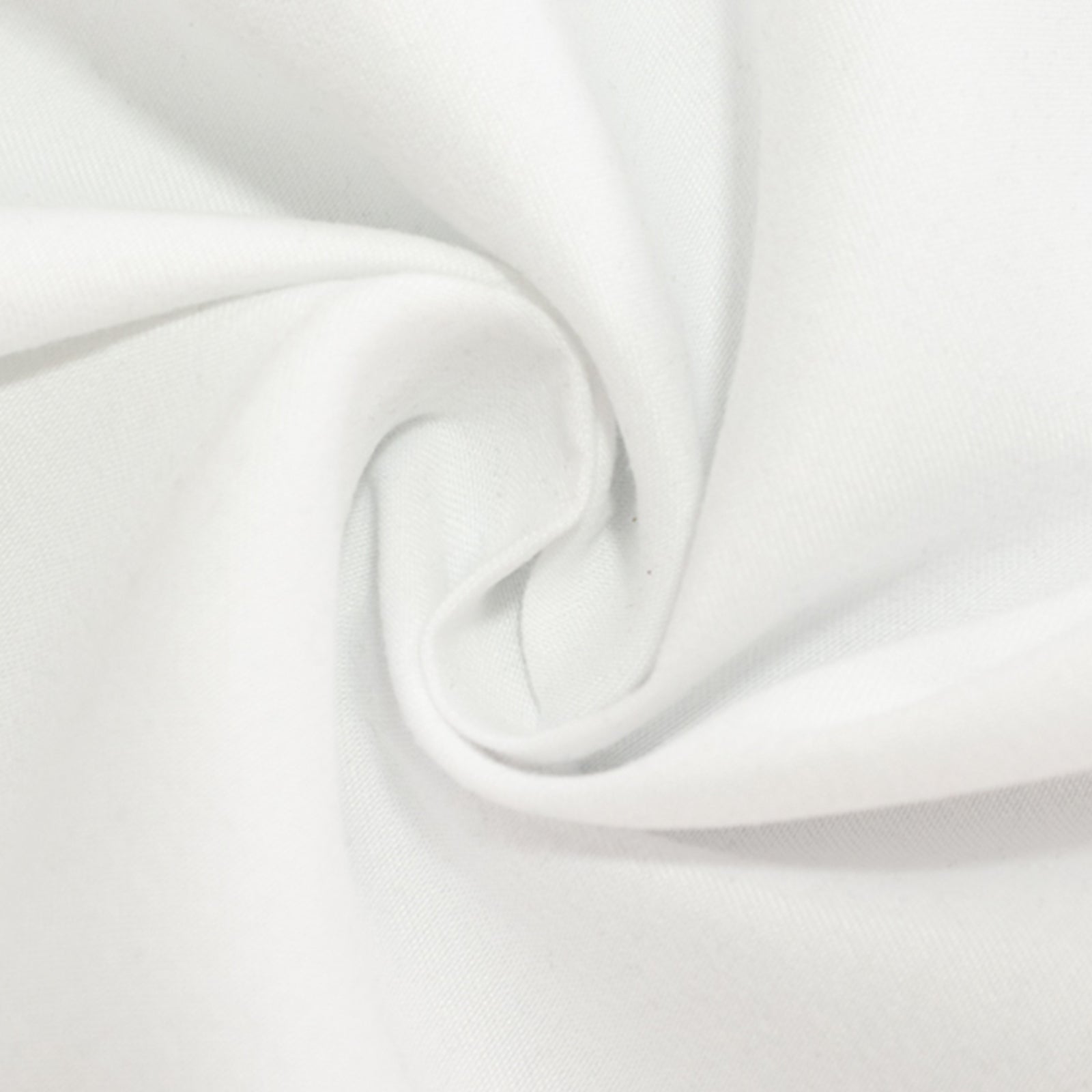 Cotton Blend 90" Round Tablecloth White - Wrinkle-Resistant Design for Versatile Settings