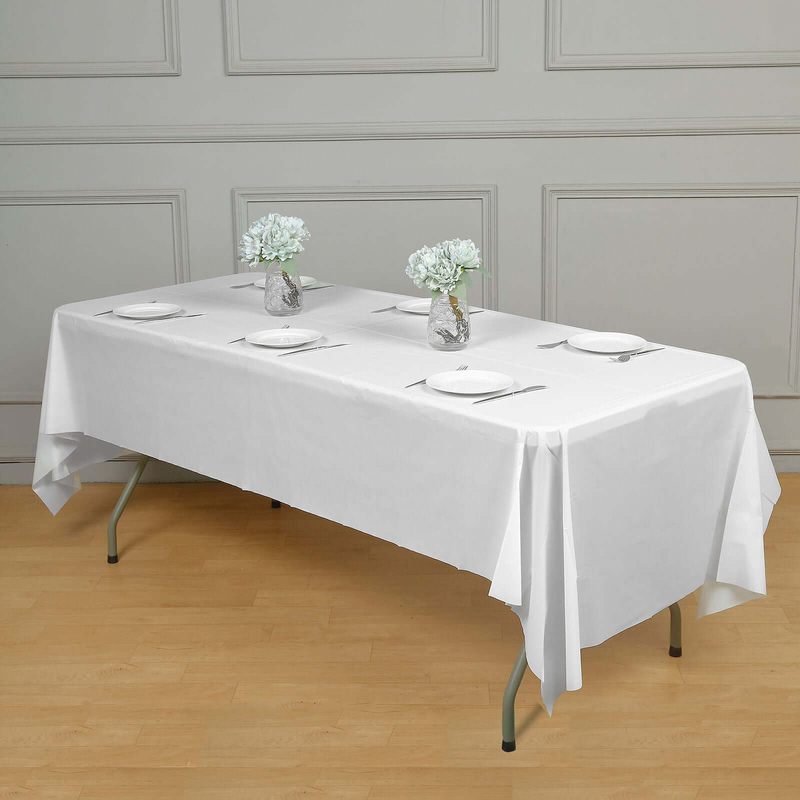 5-Pack Plastic Table Covers White Rectangle - Reliable PVC Disposable Covers for Gatherings 54"x108"