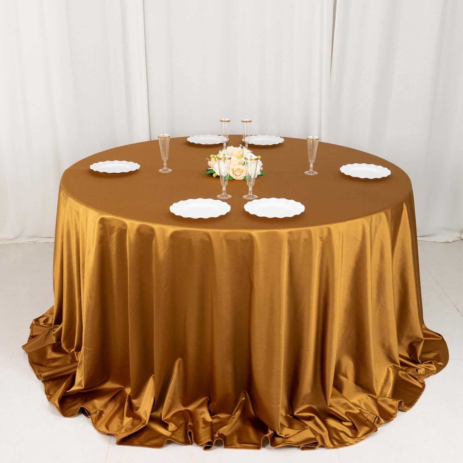 Scuba Round 132" Tablecloth Shimmering Gold - Wrinkle Free, Stain Resistant & Seamless Table Cover for Weddings and Parties