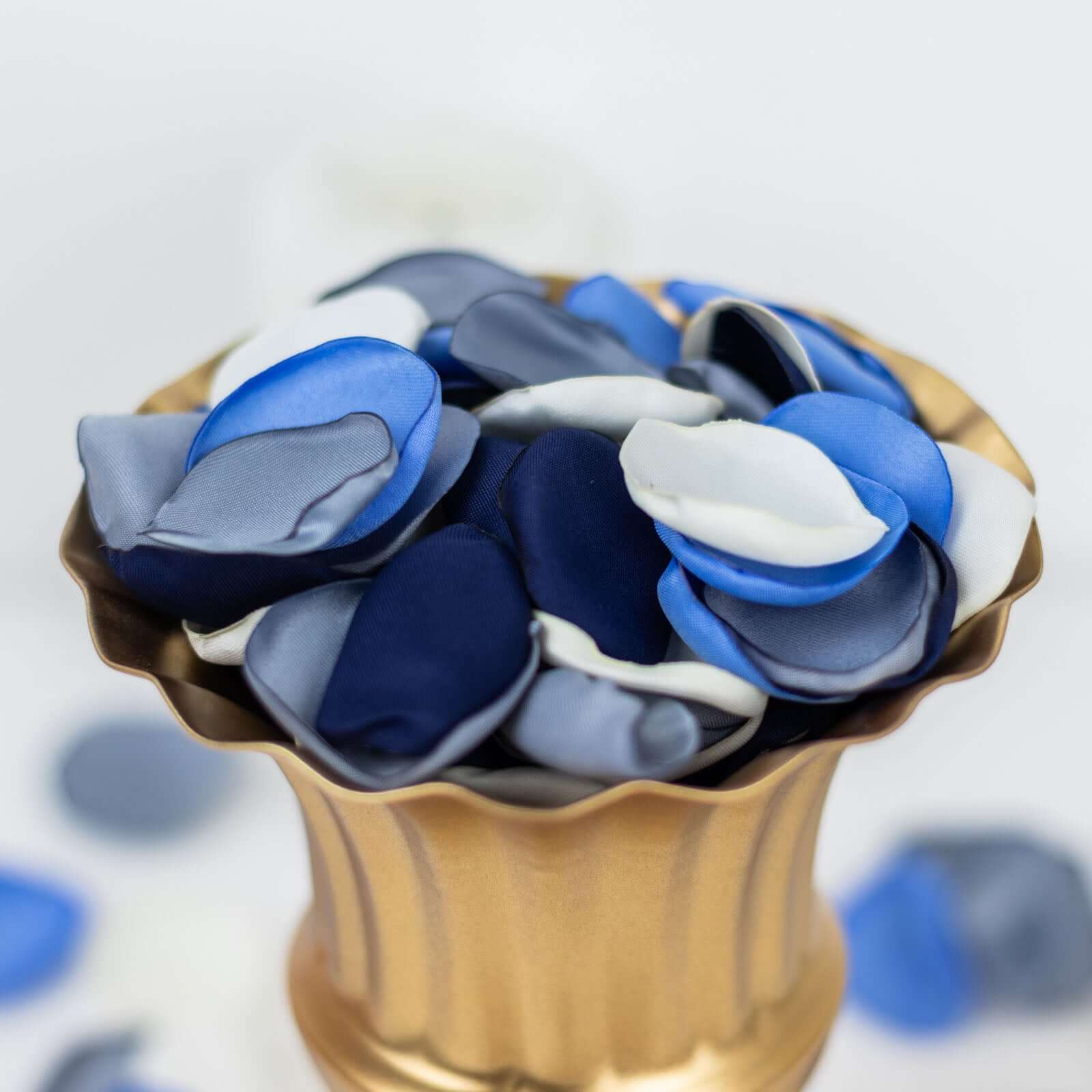 400-Pack Rose Petals Life-Like Flower Confetti Dusty Blue Mix Matte Silk Round - Decorative Event Table Scatters 2"