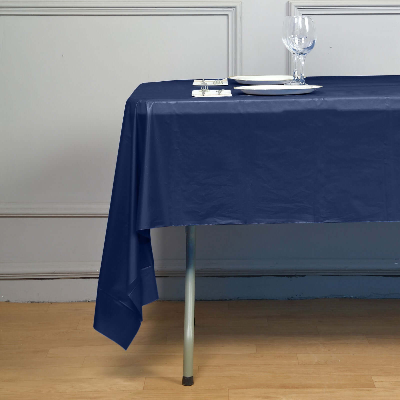 5-Pack Plastic Table Covers Navy Blue Rectangle - Reliable PVC Disposable Covers for Gatherings 54"x108"