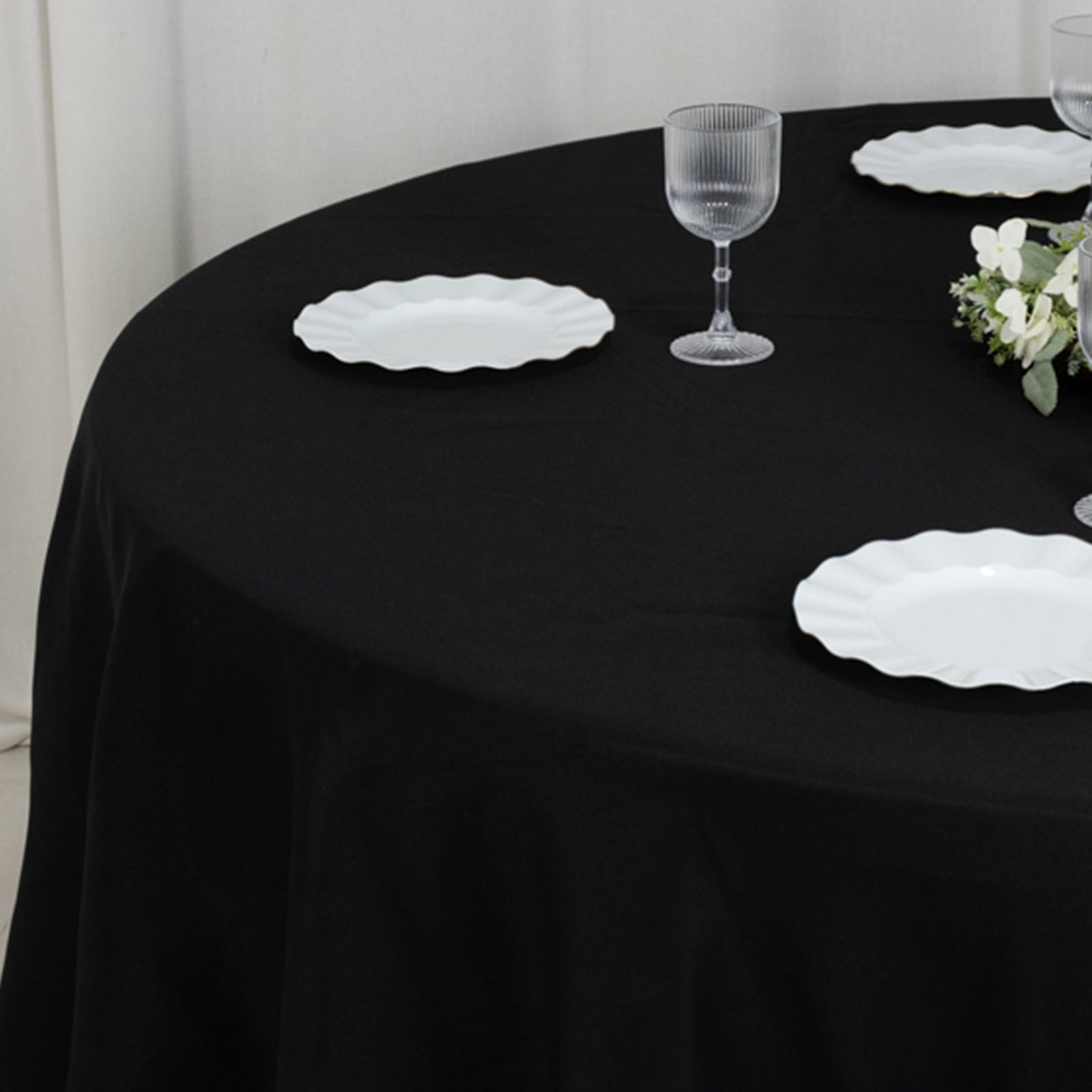 Fire Retardant Premium Polyester 120" Round Tablecloth Black - High-Performance Seamless Table Cover