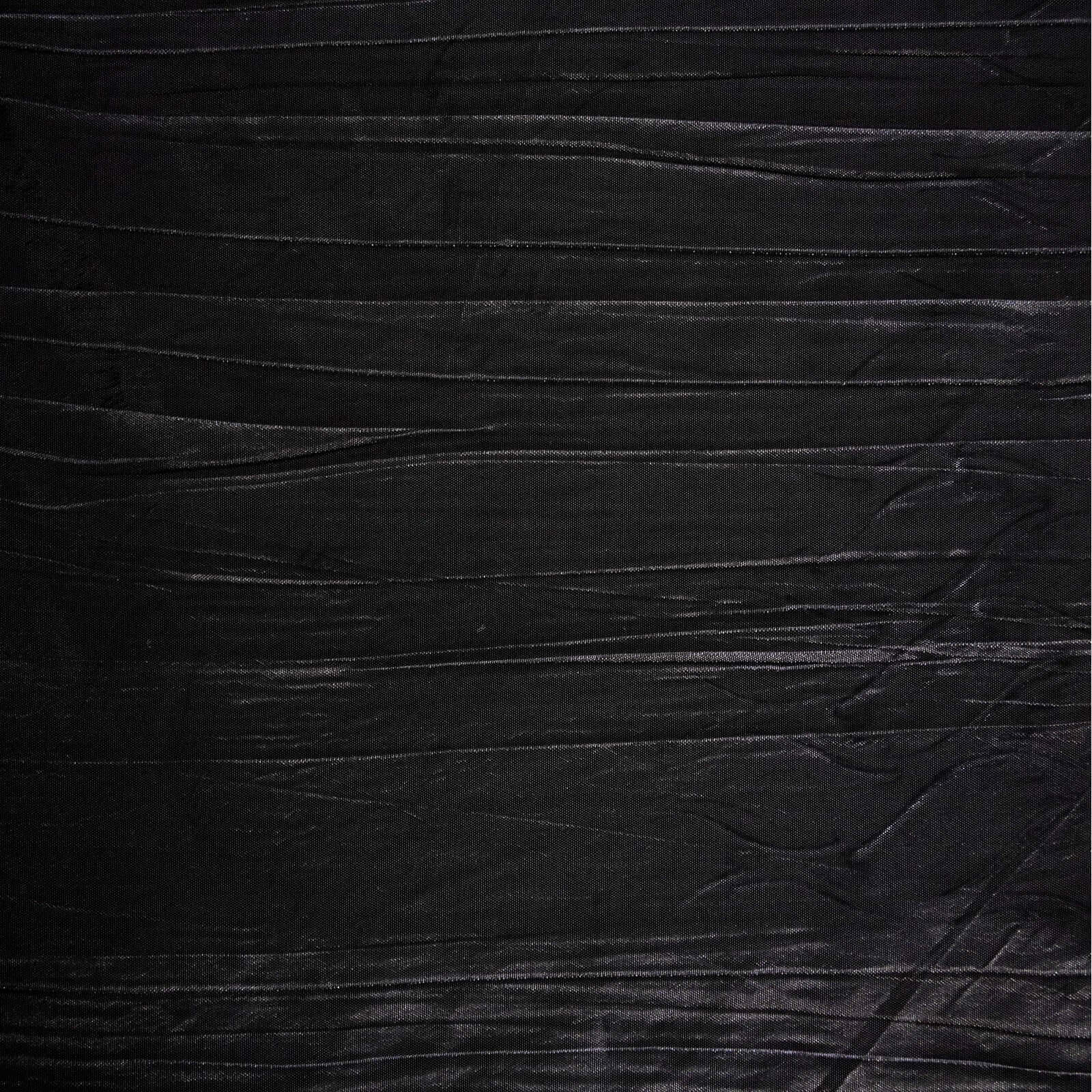 Taffeta 120" Round Tablecloth Black - Seamless Accordion Crinkle Design for Stylish Occasions